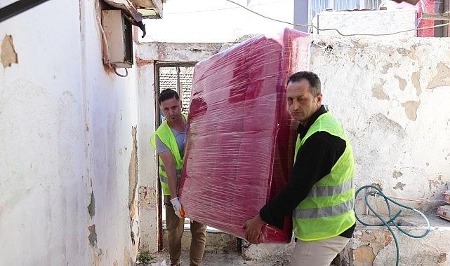 Konak’ta ‘Evden Meskene Dayanışma’ devam ediyor