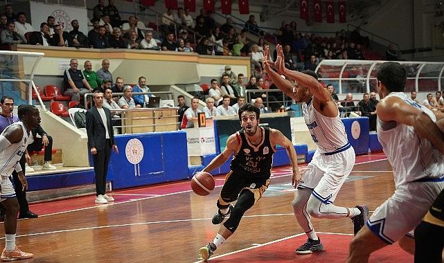 Konya Büyükşehir Tepe Takibini Sürdürdü