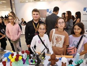 Küçükçekmece Belediyesi Yapay Zekâ Şenliği Düzenledi