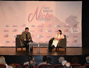 Latife Tekin Manisalı Sanatseverlerle Buluştu