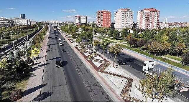 Lider Altay: “İstanbul Yolu’nda Yaptığımız Kurakçıl Peyzaj Düzenlemesi ile Su ve Güç Tasarrufu Sağlayacağız”