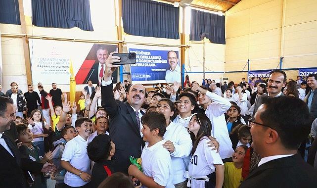 Lider Aydın, Hasat Vaktinde Çiftçilerle Buluştu