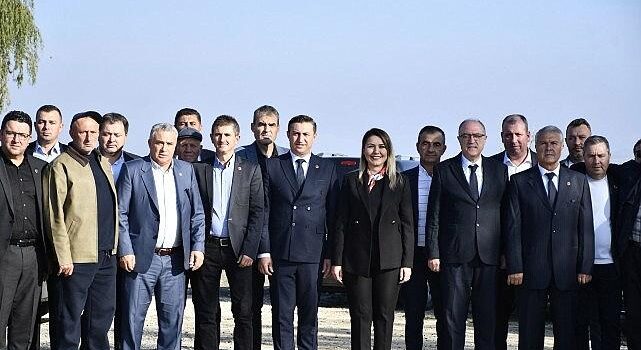 Malkara Belediye Başkanı Nergiz Karaağaçlı Öztürk Muhtarlarla Kahvaltı Programında Bir Ortaya Geldi