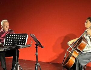 MEM Sahne’de dönem çello ve kanunun buluşmasıyla başladı