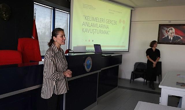 Menderes Belediyesi’nde Çalışana İşaret Lisanı Eğitimi