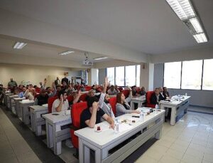 Menderes’te Bütçeye Onay