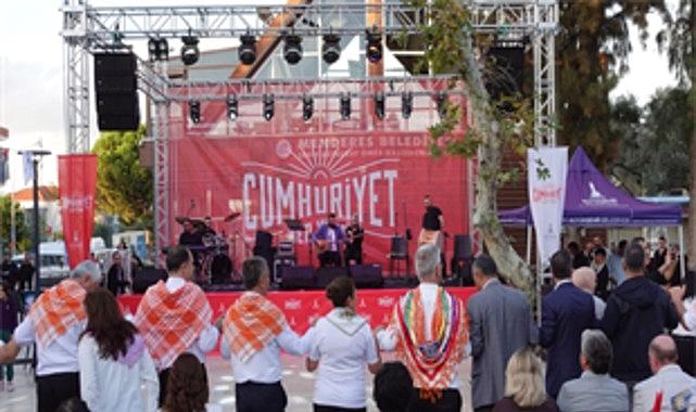 Menderes’te Cumhuriyet coşkusu