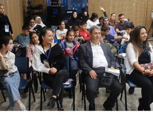 Muharrir ikiz kardeşler Kocaeli Kitap Fuarı’na renk kattı; “Kitap yazmak isteyenler çok okusun”