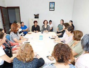 Narlıdere’de Bayanlar Haklarını Öğreniyor