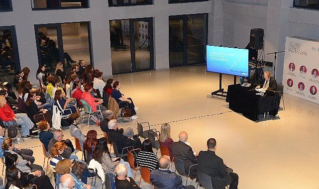 Nilüfer İdeoloji Buluşmaları’nda bayan haklarına felsefi bakış