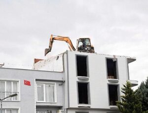 Osmangazi’de Ruhsatsız Katlara Anında Müdahale