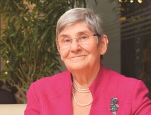 Prof. Dr. Canan Karatay: “Ağrı Kesiciler Kalp Krizi Yapıyor!”