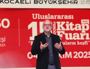Prof. Dr. Sayar’dan, Kitap Fuarı’na övgü