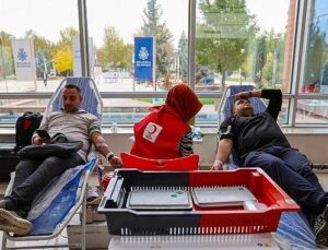 Selçuklu Belediyesi Personeli’nden Kızılay’a Kan Bağışı Dayanağı