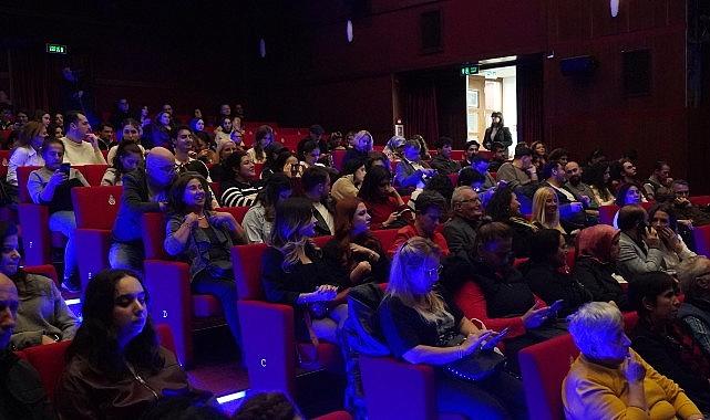 Sırların Ortaya Çıktığı, Tansiyon Dolu Bir Gecenin Kıssası “Öksüzler” Seyirciyle Buluştu