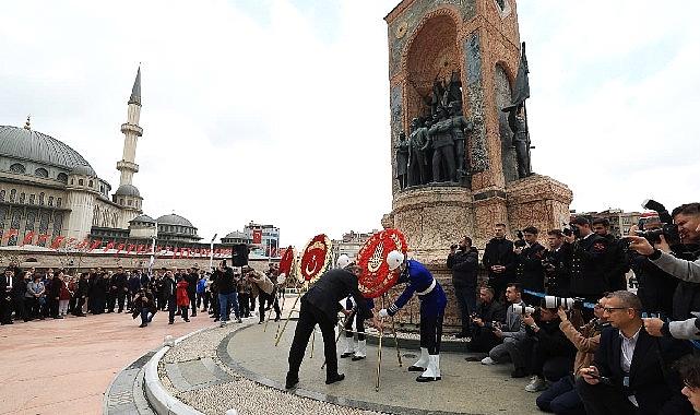 Taksim’de Cumhuriyet’in 102. Yıl Kutlaması