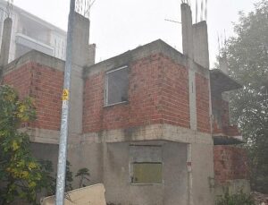 Tehlike yaratan metruk binalar yıkılıyor