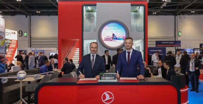 Türk Hava Yolları Teknik A.Ş. ve LOT Polish Airlines Uzun Vadeli İş Birliği İçin İlk Adımı Attı