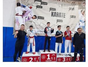 Aliağalı Karatecilerden Denizli’de Büyük Muvaffakiyet