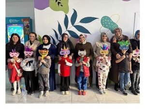 Anne Kent’te dopdolu, rengârenk bir orta tatil