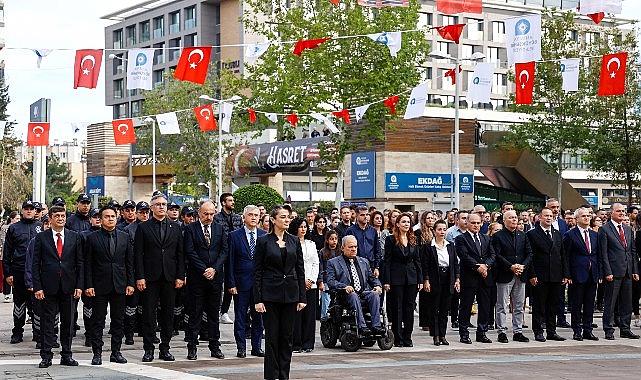 Antalya Büyükşehir Belediyesi Ata’sını hürmet ve hasretle andı
