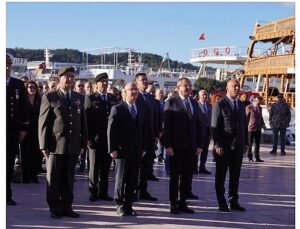 Ayvalık’ta Öğretmenler Günü Coşkuyla Kutlandı