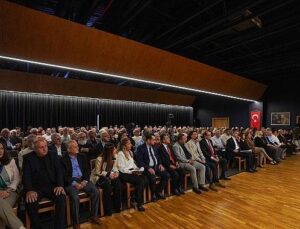 Babüroğlu Atatürk ve Cumhuriyet’i Anlattı