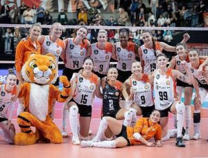 Basın Bülteni: Eczacıbaşı Dynavit konutunda galip