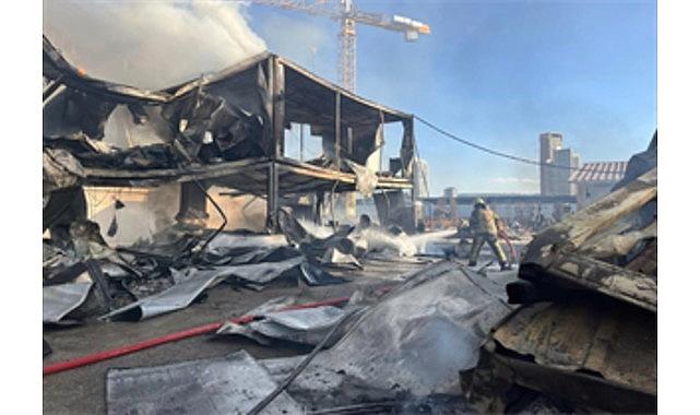 Bayraklı’daki yangın, itfaiyenin müdahalesiyle dakikalar içinde denetim altına alındı