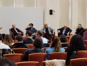 Bilim Dünyası Kuantum Yılı’nda Koç Üniversitesi’nde Buluştu 