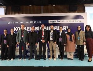 Bilişim Fuarı’nda geleceğin teknolojileri konuşuldu