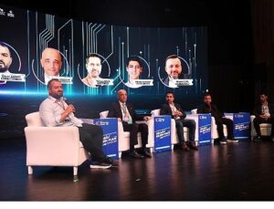Bilişim Fuarı’nda sporun dijital dönüşümü konuşuldu