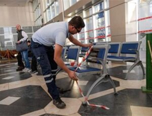 Bir koltuk boş, bir bayan eksik