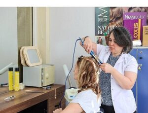 Buca Belediyesi’nin kursları bayanlara meslek kapılarını açıyor