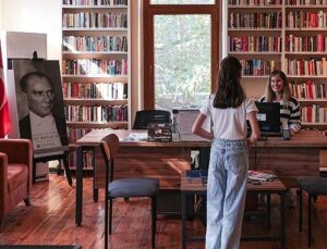 Buca’daki tarihi köşk çocuklar için bilgi yuvası oldu