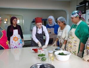 Bucalı Bayanlar Evka-1 Semt Konutu’nda Dünya Mutfağıyla Buluşuyor