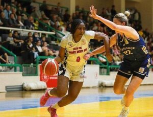 Burhaniye Belediyespor puanını 14’e yükseltti