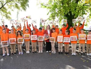 Bursa Osmangazi’de Çocuklar Sonbaharın Renklerini Sanata İşledi