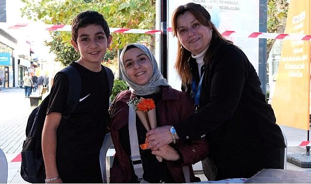 Büyükşehir’den bayana şiddete turuncu farkındalık