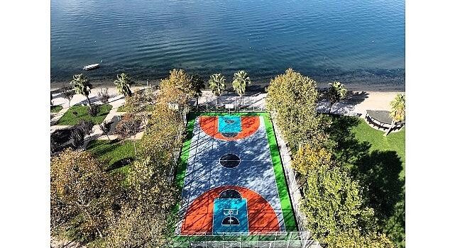 Büyükşehir’den spor alanlarına yenileme çalışması