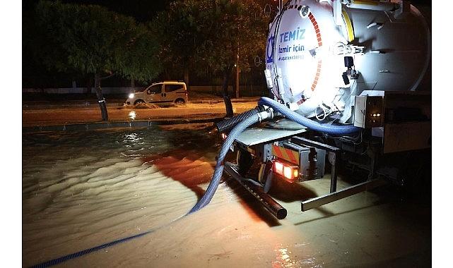 Çeşme Belediyesinden fevkalâde yağışa harikulâde müdahale