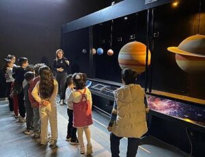 Çiğli’de Miniklerin Uzay Seyahati