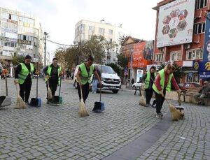 Edremit’te temizlikte 7/24 kesintisiz hizmet