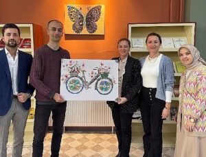 Elektronik atıklardan sanata çevreci dönüşüm