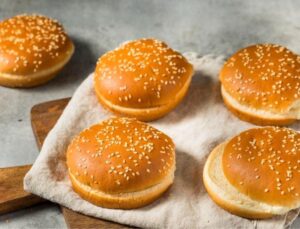 Ev Yapımı Hamburger Ekmeği Tarifi