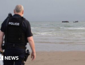 France to intercept small boats after pressure from UK