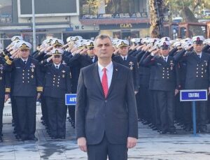 Gazi Mustafa Kemal Atatürk Gölcük´te Merasimle Anıldı