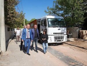 Gaziemir’de asfalt seferberliği: İki ayda 4 bin 472 metrekare alan asfaltlandı