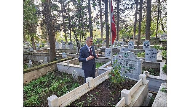 Gölcük’te Öğretmenler Günü Merasimle Kutlandı