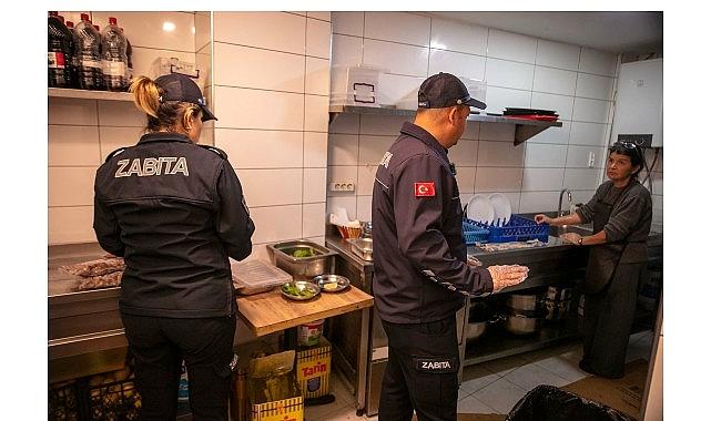 Güzelbahçe Belediyesi zabıta gruplarından restoranlara sıkı kontrol